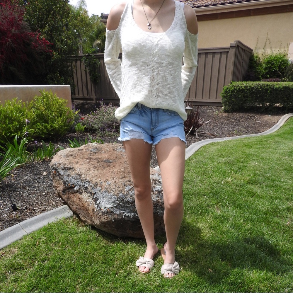 CLEARANCE-FIRM‼️Distressed Denim Shorts - Picture 7 of 8